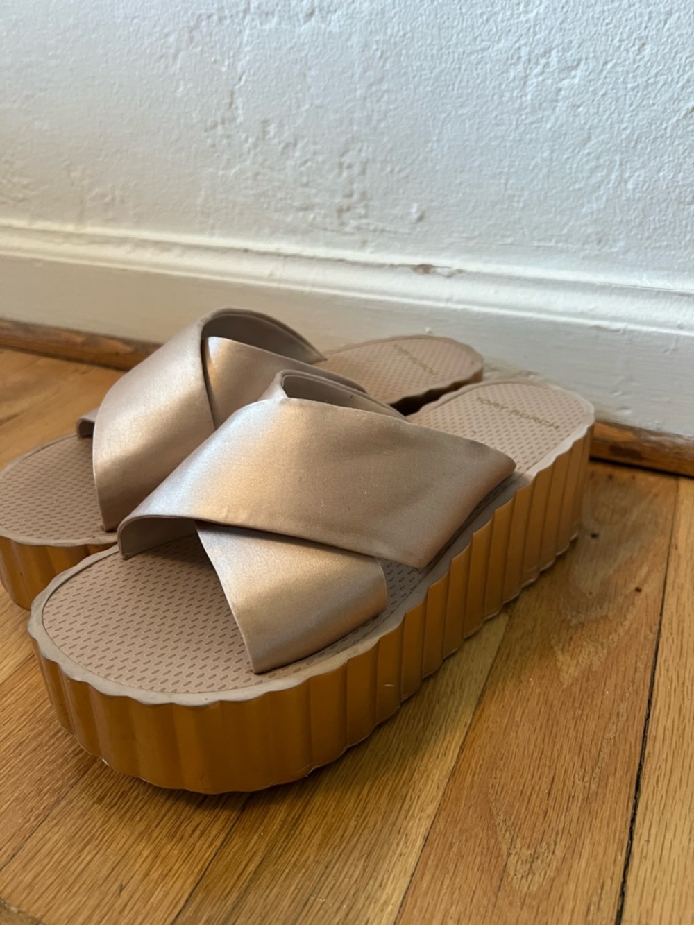 Tory Burch Metallic Rose Gold Crisscross Platform Slide Sandals